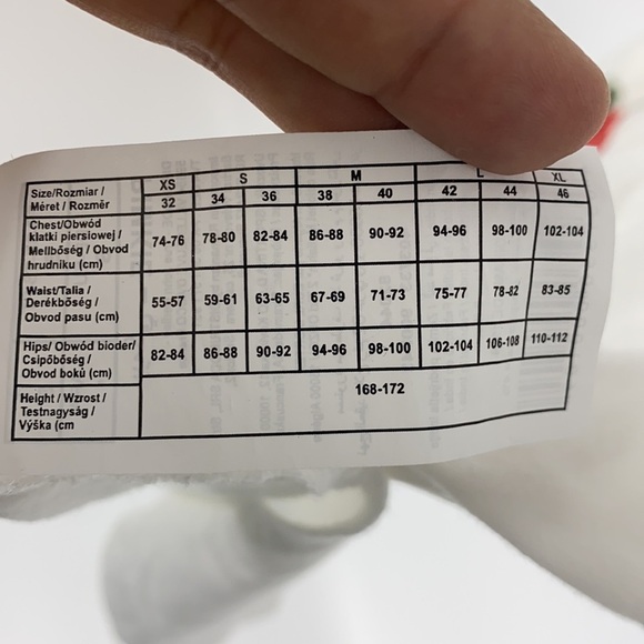 Collection Pimkie Women's White Short-Sleeve Shirt Red Floral Embroidery Small - Picture 6 of 8